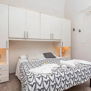 bedda-catania-apartment.taorminaitalyhotels.com/